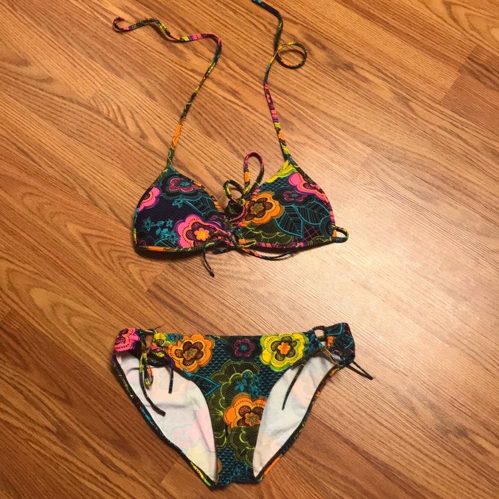 Body glove bikini